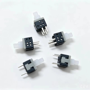 Interrupteurs pour Glocks, bouton-poussoir vertical DIP autobloquant de 5,8 mm par 5,8 mm - Product Image 1