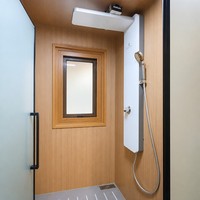 Dôme de luxe avec design ajouré complexe, maisonnette portable pour jardin, cour arrière ou chambre d'hôtes