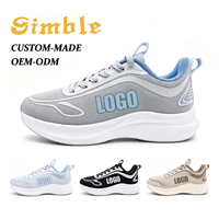 Chaussures de marche respirantes en maille avec logo personnalisé, légères, antidérapantes, avec patch en caoutchouc, lacets, baskets décontractées pour hommes