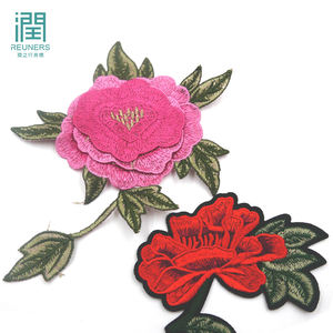 Parches Personalizados con Logotipo, Parches de Rosas Bordadas para Ropa - Product Image 2