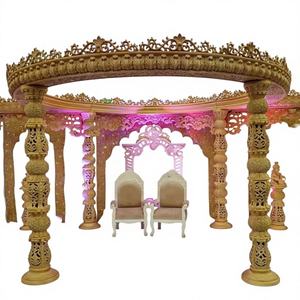 Paneles de Puerta Rajwada Tradicionales Tallados en Oro con Pilares para Decoración de Bodas - Product Image 1