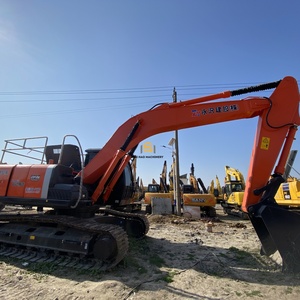 รถขุดไฮดรอลิกแบบตีนตะขาบ ZX240 มือสองจากญี่ปุ่น คุณภาพสูง ขนาด 24 ตัน เหมาะสำหรับงานเทศบาลและงานก่อสร้าง สภาพเหมือนใหม่ - Product Image 2