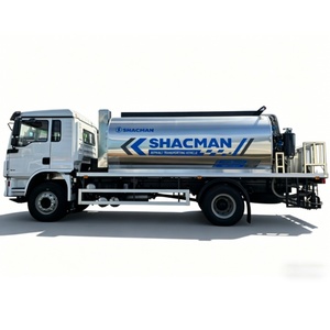 Camion de distribution d'asphalte Sinotruk, camion épandeur de bitume pour la construction routière - Product Image 2
