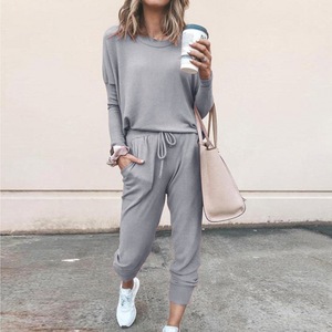 <span class=keywords><strong>Tuta</strong></span> Casual all'ingrosso taglie forti alla moda stampata vestito largo per le donne africane 3D modello di <span class=keywords><strong>pizzo</strong></span> lavorato a maglia due pezzi Set - Product Image 5