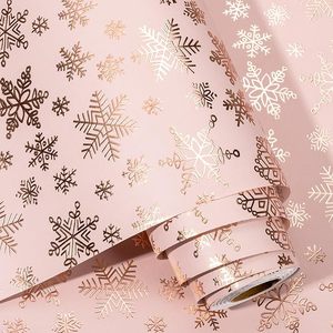 Papel de Regalo Navideño Kraft Rosa, Papel de Envolver con Diseño Tridimensional de Rosas y Copos de Nieve Dorados, Ideal para Navidad - Product Image 2