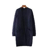 Cardigan décontracté d'hiver pour femme, longueur standard, style ample et décontracté, avec poches, pull chaud avec broderie