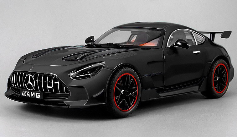 Black 1:18 AMG GT