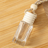Meilleur prix verre 9ml voiture suspendus bouteilles de parfum vides clair carré désodorisant voiture roseau diffuseur bouteille en verre