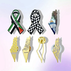 Le nouveau métal chaud artisanat drapeau épingles badge en gros personnalisé coeur pays <span class=keywords><strong>liberté</strong></span> revers émail doux broche libre Palestine avec sac - Product Image 1