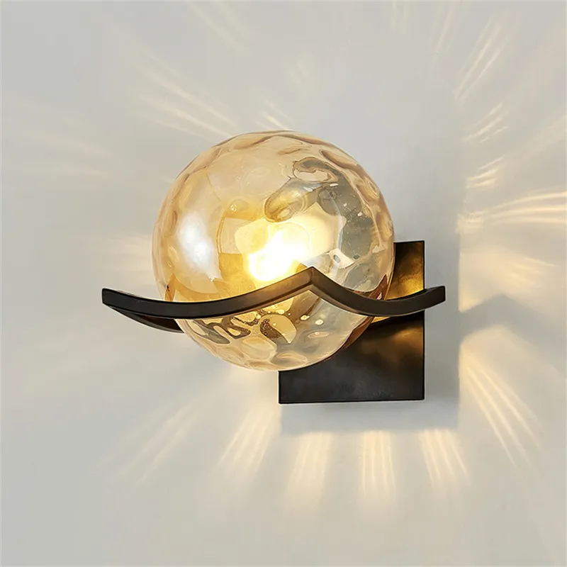 Europese Stijl Smeedijzeren Slaapkamer Wandlamp Led Creatieve Mode Indoor Blaker Lamp Minimalistische Woonkamer Persoonlijkheid Licht