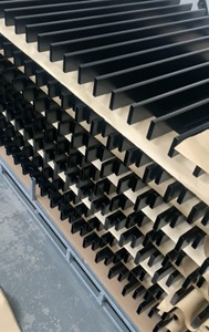 Valla Vertical de Aluminio Pulido Tipo Australiano Moderno, Venta Caliente de Fábrica, Fácil Montaje, Diseño 3D para Jardines con Recubrimiento en Polvo - Product Image 4