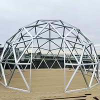 Usine Camping Geo Dome House Grand Dôme Géodésique Kit Mur de verre géodésique Préfabriqué Demi-boule Tente dôme en verre pour le glamping
