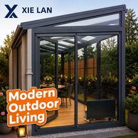 Véranda en aluminium de luxe avec pare-soleil intelligent, maison en verre moderne imperméable et insonorisée pour jardin, terrasse, balcon