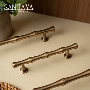 Puxador de Armário de Cozinha Santaya em Latão Antigo Sólido com Cabo de Bambu e Botão para Gaveta de Guarda-Roupa - Product Image 3