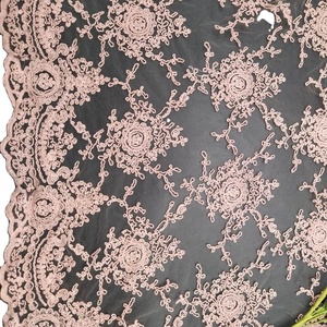 Dentelle Blanche de Qualité Supérieure Broderie Autrichienne Tissus de Dentelle à Fleurs 3D Tulle Bordure en Dentelle Coton Franges Tissu Brodé - Product Image 1