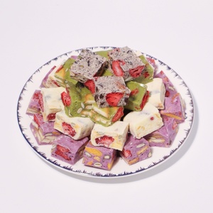 Crisps de Fresa Liofilizada en Forma de Copo de Nieve, Crisps de Nougat de Leche Horneados a Mano, Bajos en Azúcar, Snacks Más Vendidos, 500g a Granel - Product Image 1