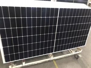 Module de panneau solaire photovoltaïque monocristallin à demi-cellules multi-busbar efficace pour l'énergie solaire résidentielle et commerciale - Product Image 1