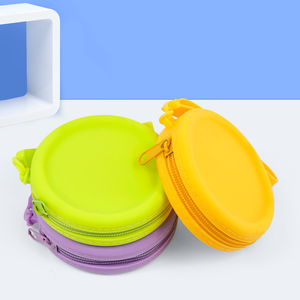 Sac de rangement pour maquillage en silicone, logo personnalisé, durable, portable, léger, pliable, résistant à l'eau, suspendable - Product Image 4