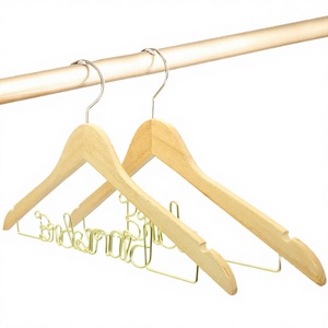 Cintres en bois et métal à un seul niveau, personnalisés en usine, pour armoire, design mariée et marié, écologiques, multifonctionnels, haute qualité - Product Image 3