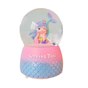 Mermaid Ball music box set regalo artigianato in resina regali per bambini decorazione per la casa globo di neve - Product Image 1