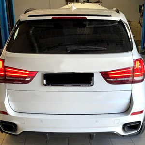 สปอยเลอร์หลัง BMW X5 F15 ปี 2014-2018 สีดำพ่นเงา ลายคาร์บอนไฟเบอร์ วัสดุ ABS สำหรับฝากระโปรงท้าย - Product Image 1
