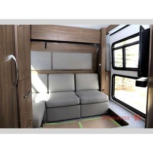 Camping-car en aluminium classe B Triple E Unity 24RL 2025 avec 6 émissions, blanc, capacité 4-6 personnes - Product Image 5