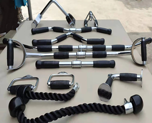 Ensemble d'accessoires pour machine à câble : Barre de tirage vertical, <span class=keywords><strong>Corde</strong></span> triceps, Poignée de rame, Barre de préhension pour la musculation du dos, des bras et de la poitrine - Product Image 6
