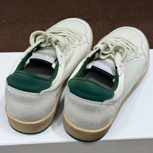 Zapatillas de Diseño GGBD 2026 de Cuero Genuino de Ganso Blanco, Antideslizantes y Cómodas, Estilo Skateboard, Doradas con Efecto Desgastado - Product Image 4