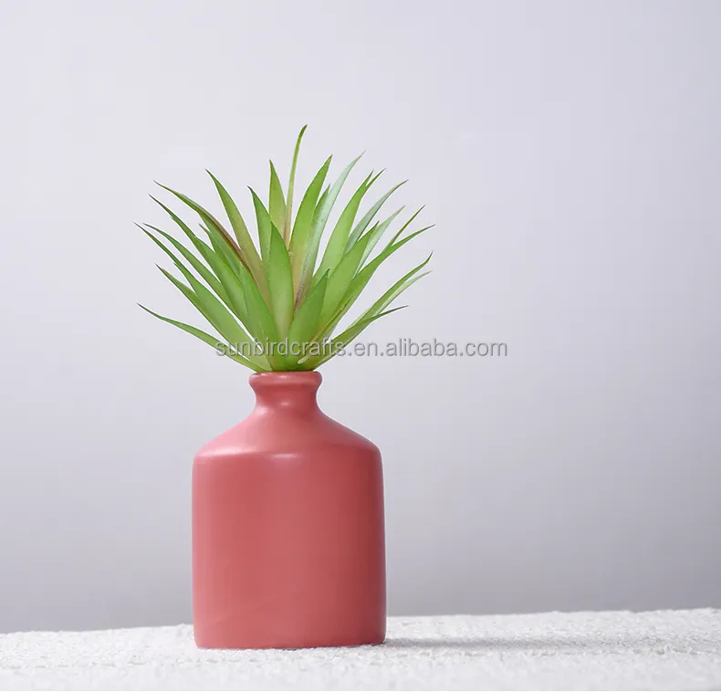 Modern Design Living Room Decoration Unique Vase Pink Ceramic Flower Bud Vase