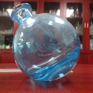 1L 34oz Bouteilles en verre de vodka biologique océanique peintes en bleu sur mesure de la plus haute qualité avec <span class=keywords><strong>bouchon</strong></span> en verre - Product Image 4