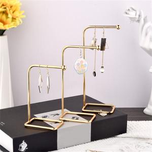 Expositor de Joyería Metálico Moderno y Minimalista para Pendientes y Collares, Decoración para Tiendas de Joyería - Product Image 2