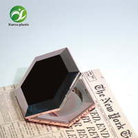 Boîte de luxe hexagonale OEM/ODM en plastique doré électroplaqué pour poudre et fard à joues, emballage cosmétique vide personnalisable en gros