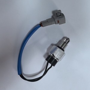 Interruptor de luz de marcha atrás 23513586 para reemplazo de automóvil, modelo M, número OE 24103943 - Product Image 1