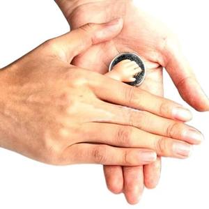 Vente en gros 10 pièces petite main gros plan pièce <span class=keywords><strong>de</strong></span> monnaie disparaissant parties farces tours <span class=keywords><strong>de</strong></span> <span class=keywords><strong>magie</strong></span> jouets - Product Image 1