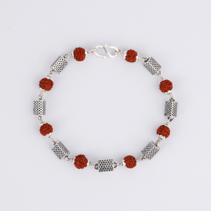 Elegant Women's Fine Jewelry <b>Set</b> Includes Radiant <b>Bracelets</b> & Classic <b>Necklaces</b> Timeless Accessories for Special Occasions - Product Image 3