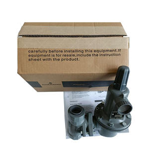 Regulador Industrial Comercial Emerson Fisher Serie 627M, Monitor de Voltaje de 220V, en Existencia - Product Image 1