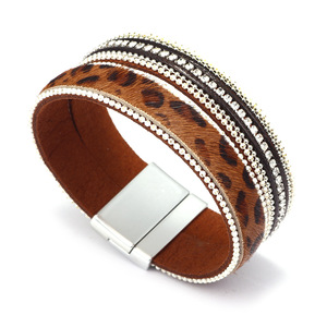 Pulsera de cuero con estampado animal y diamantes de imitación para mujer, joyería de fiesta, accesorio de moda - Product Image 3