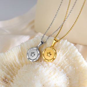 Olivia dernier pendentif minimaliste en acier inoxydable bricolage en gros <span class=keywords><strong>North</strong></span> Star Rose <span class=keywords><strong>sac</strong></span> visage en forme de coeur pour les femmes pour les femmes - Product Image 5