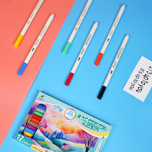 OEM ODM Vente chaude Logo personnalisé 12 stylos aquarelle extra propres avec <span class=keywords><strong>pinceau</strong></span> de <span class=keywords><strong>calligraphie</strong></span> dans une boîte à fenêtre - Product Image 1