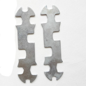 Clé carrée en forme de fleur, outil multifonctionnel en acier, longueur 13.4cm, pour la réparation de vélos - Product Image 2