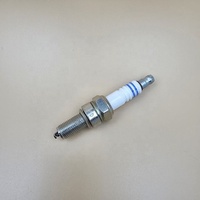 Ventes en gros de bougies d'allumage d'origine neuves haute performance UR6DE G4011310 R6 pour pièces détachées de motos à trois roues RE225 RE205