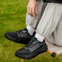 Chaussures de sport respirantes à lacets de haute qualité avec logo personnalisé, design léger rehaussant la taille et amorti