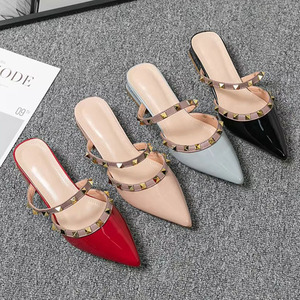 Mules confortables à talon bas pour femmes, chaussures décontractées antidérapantes pour le travail et la marche, semelle souple, plates à clous - Product Image 1