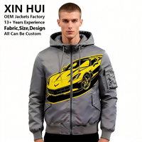 Blouson bomber coupe-vent à capuche pour homme, avec logo personnalisé, imprimé graffiti automobile, style streetwear de course, coupe longue et ample, haute qualité, Techwear