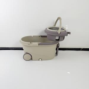 Más Vendido: Juego de Fregonas Giratorias de Doble Cabezal con Cubo, para una Vida Más Sencilla, con Mango Plano Giratorio 360 Grados, Cesto de Plástico y Fregona para Agua Limpia - Product Image 2