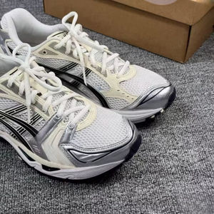 Chaussures de sport de luxe de créateur de mode, haute qualité, style sportif pour hommes et femmes, doublure en PVC, fermeture à lacets, tendance, marque populaire, latex - Product Image 1