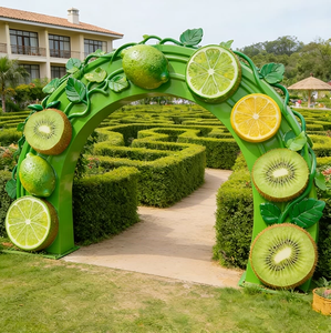 Ensemble de sculptures en résine de fraises et de fruits géantes - Art de jardin extérieur vibrant - Product Image 3