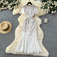 Robe en dentelle à col rond et manches courtes pour femme : Robe de soirée longue haut de gamme, ajustée, style sirène