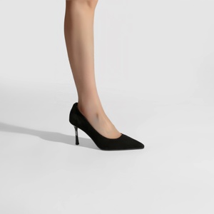 Escarpins de luxe à bout pointu en daim, style socialite, à talon <span class=keywords><strong>aiguille</strong></span> et décolleté bas, pour fêtes et mariages - Product Image 2