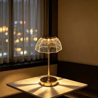 Goldene Blumen-Design Moderne Kabellose USB-Aufladbare LED Dimmbare Schreibtischlampe für Schlafzimmer Nachttisch Esstisch Büro Dekoration
